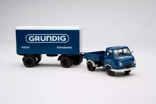Schuco Hanomag Diesel Truck + Grundig Trailer 1:43 3252